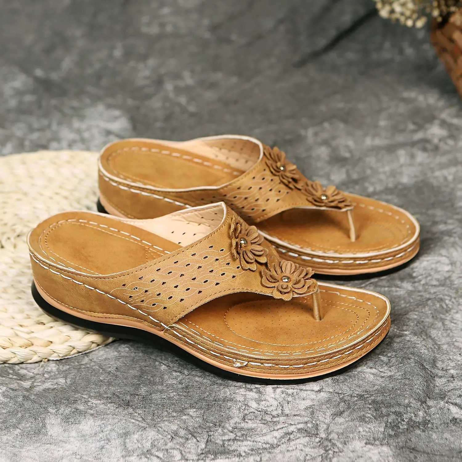 Womens Sandals Comfortable Flip Flops with Arch Support Summer Casual Dressy Wedge Platform Sandals Cute Shoes